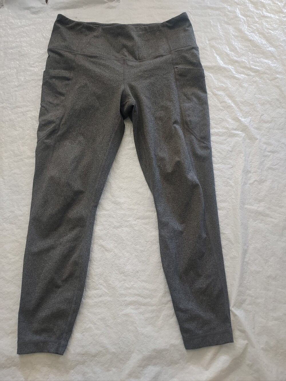 Women's Gray High-Waist Active Leggings with Side Pockets